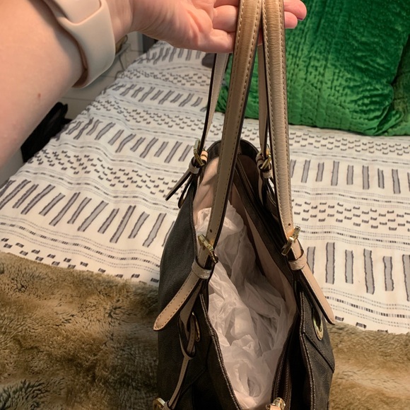 Michael Kotrs tote and wallet - Picture 7 of 8